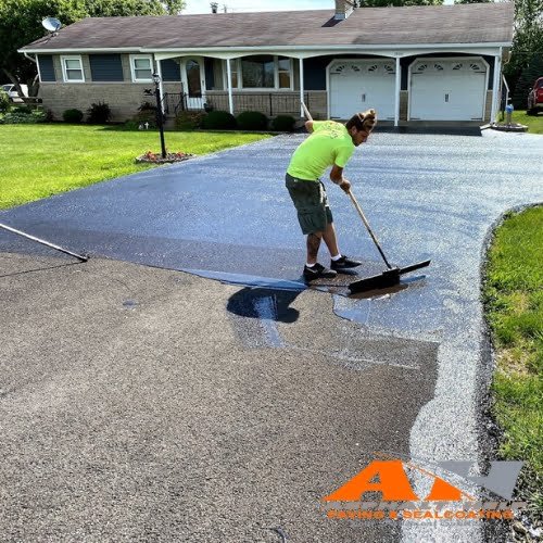 A person doing residential driveway paving in Powell, OH