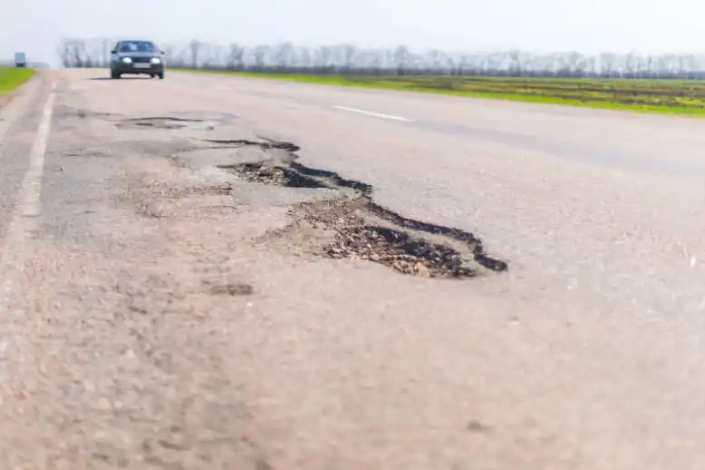 Pothole Solutions in Columbus | Columbus, OH | Asphalt Help Paving & Sealcoating Pothole Solutions in Columbus | Columbus, OH | Asphalt Help Paving & Sealcoating